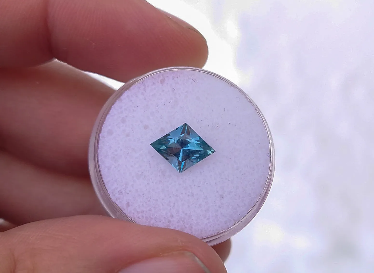 1.85ct NORTH SOUTH CUSTOM CUT MONTANA SAPPHIRE