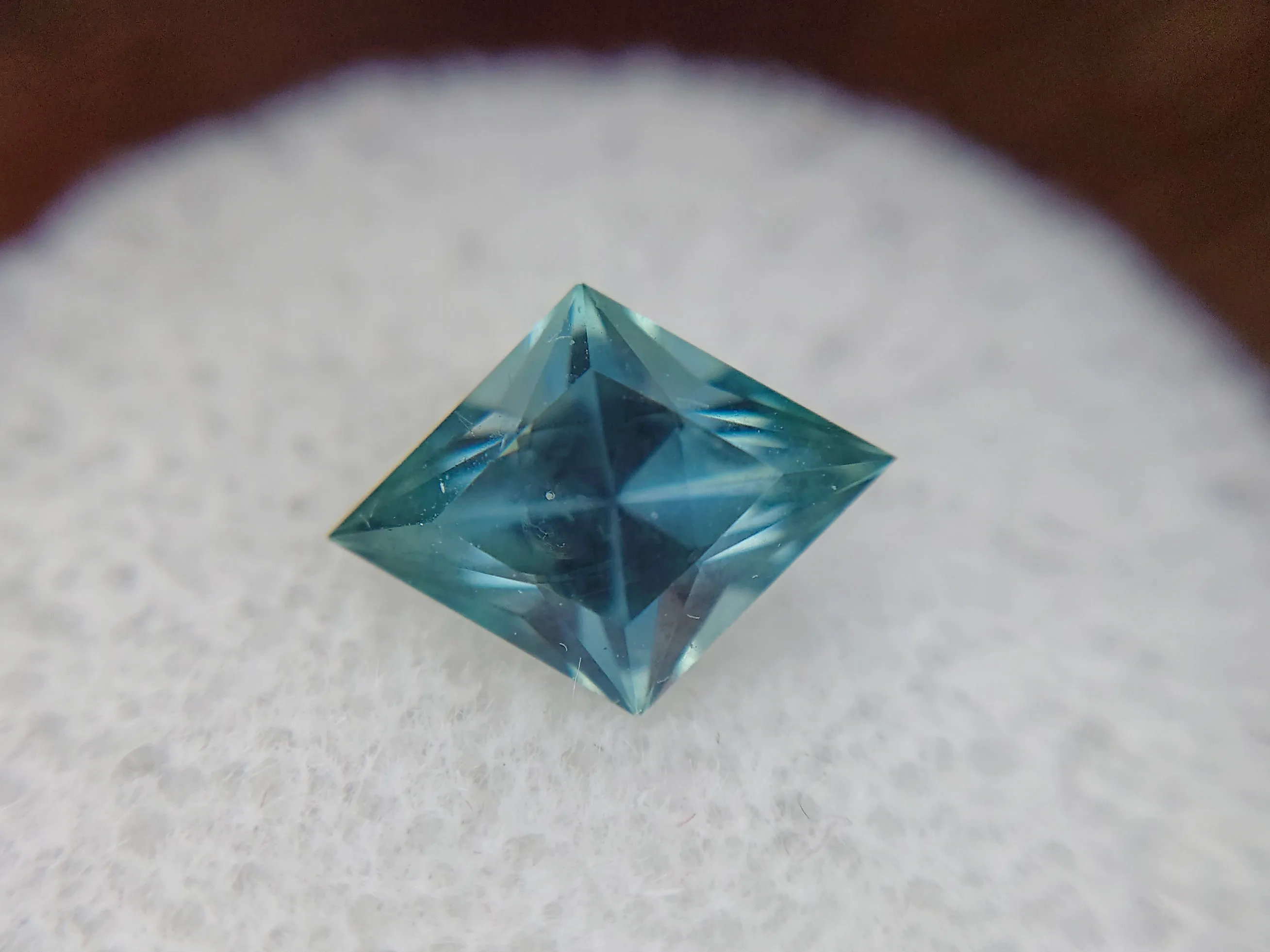 1.85ct NORTH SOUTH CUSTOM CUT MONTANA SAPPHIRE