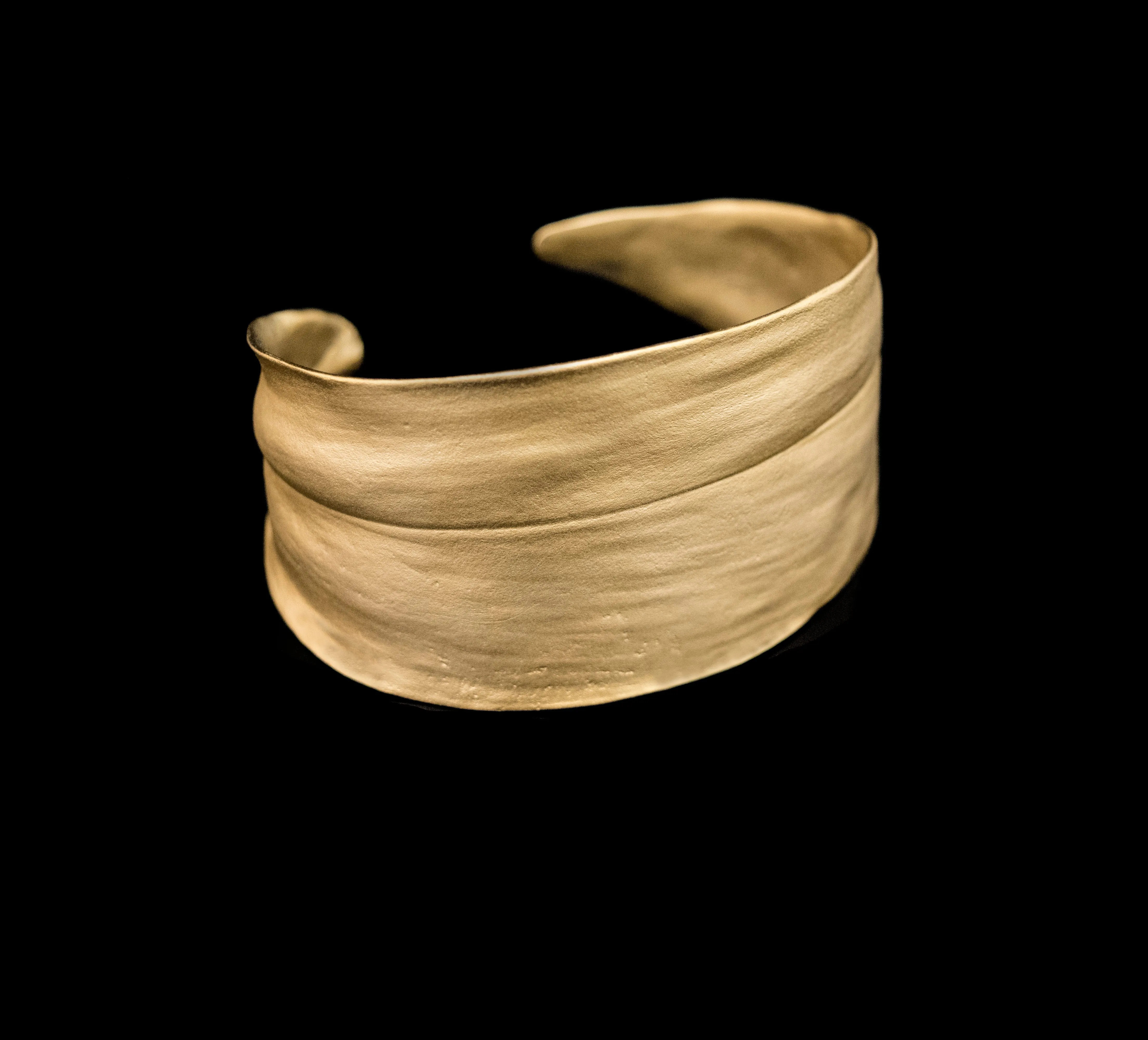 Cordyline Cuff in Gold By Michael Michaud