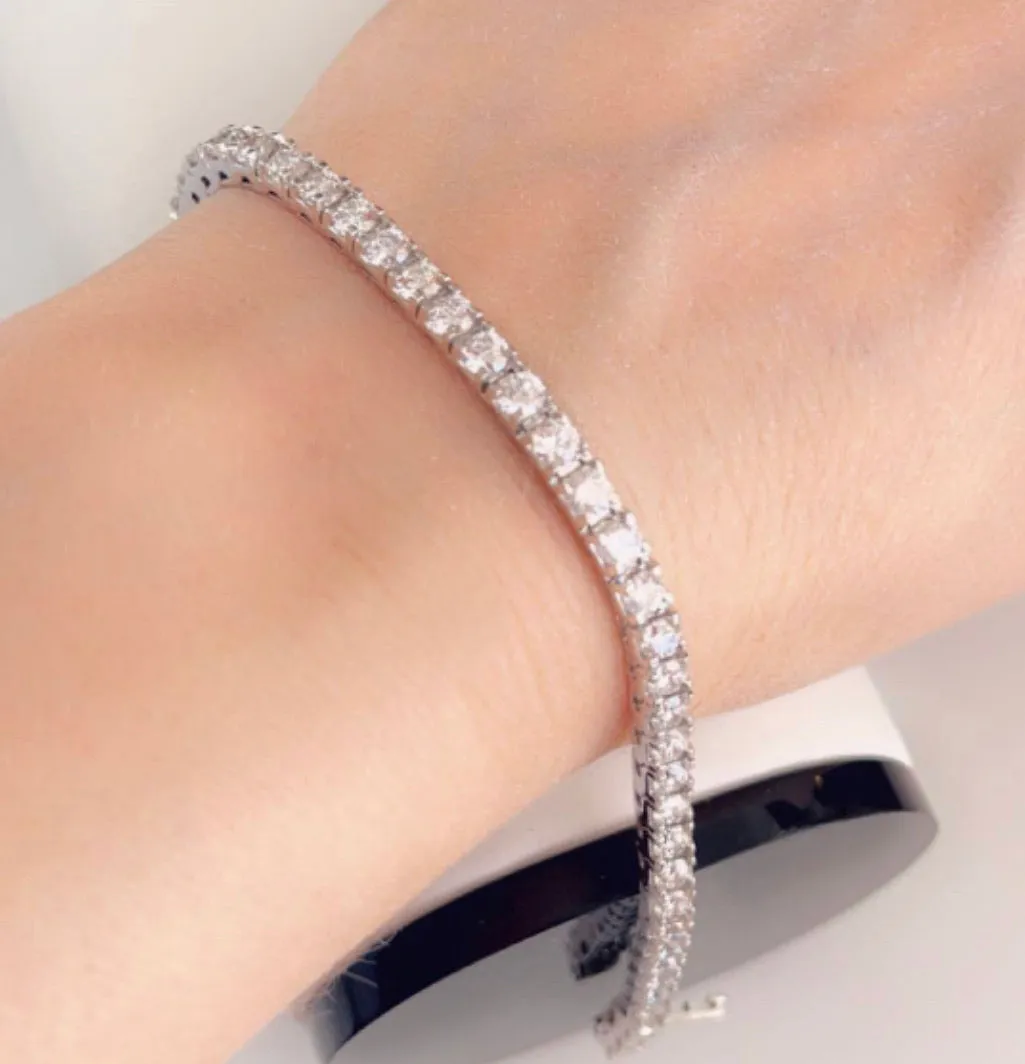 Diamond tennis bracelet