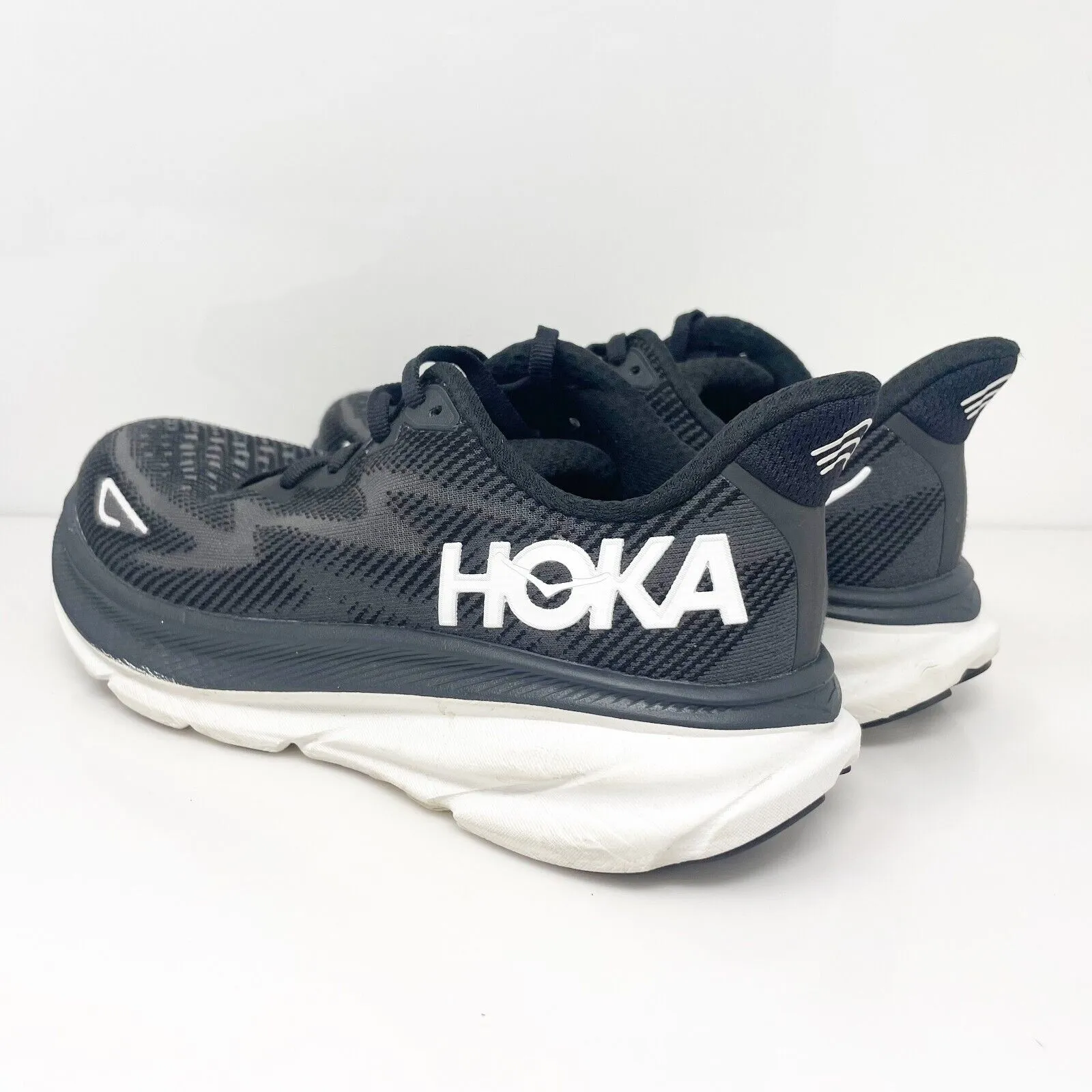 Hoka One One Womens Clifton 9 1127896 BWHT Black Running Shoes Sneakers Sz 7.5 B