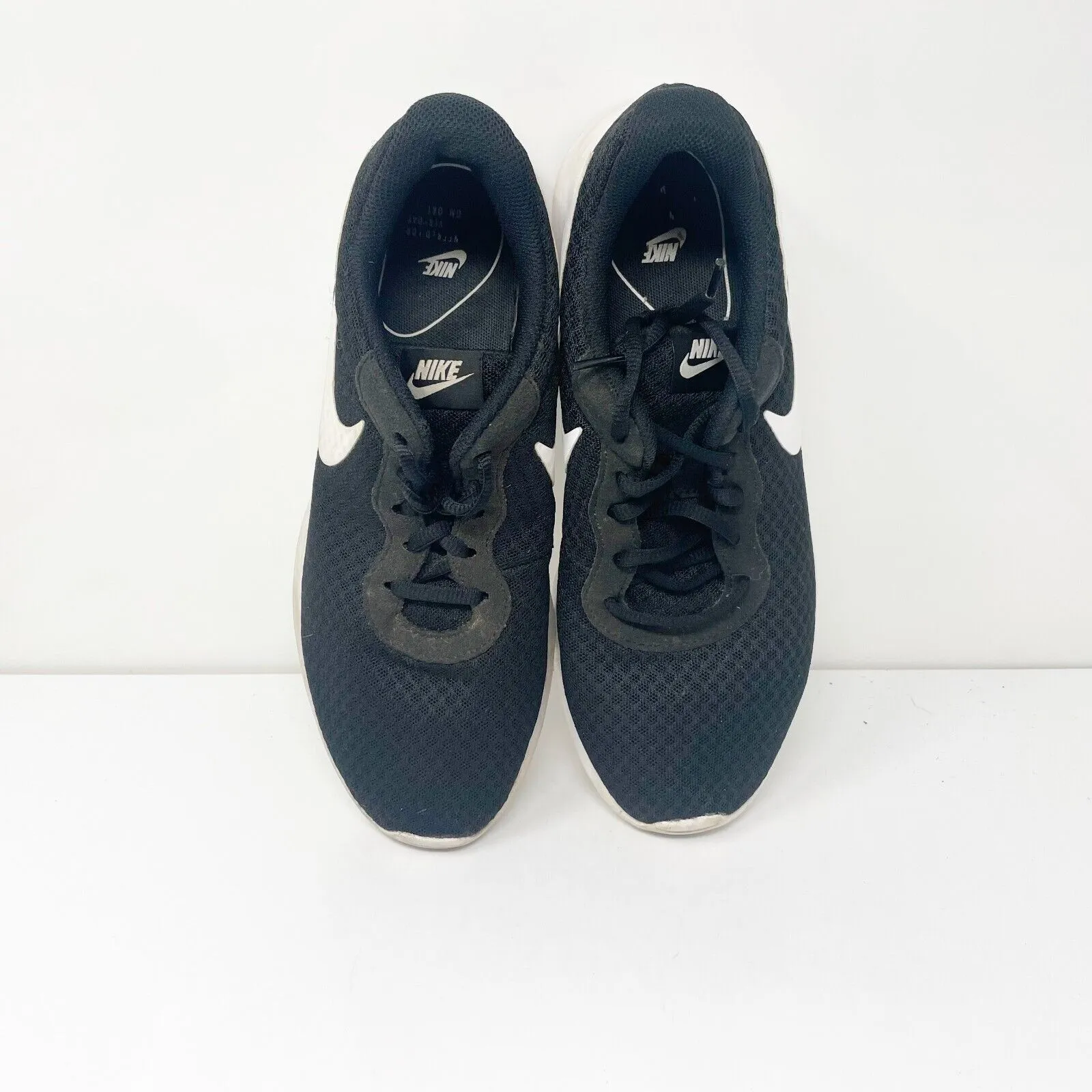 Nike Womens Tanjun 812655-011 Black Running Shoes Sneakers Size 8