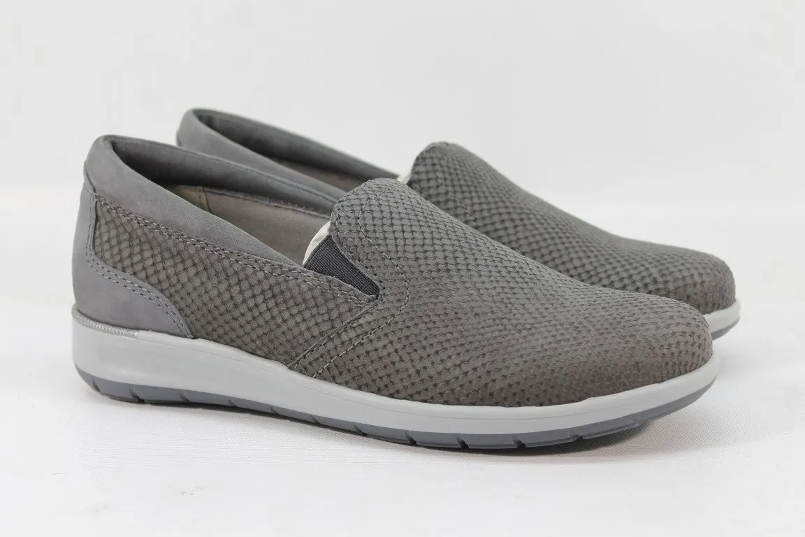 Walking Cradles Vero Women's Grey Matte Snake Slip-On 6.5W (ZAP5019)